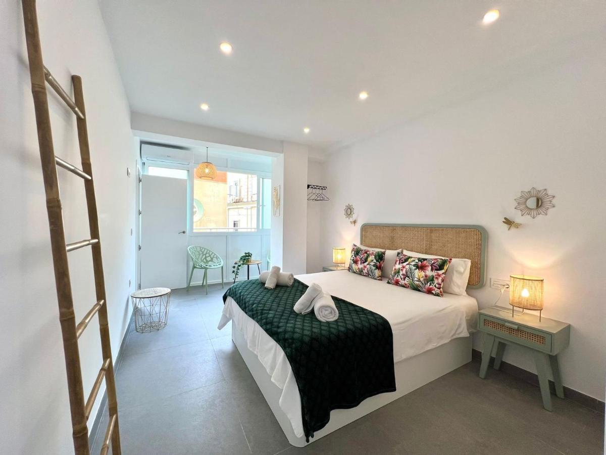 Malagueta Beach II & Private Terrace By Ele Apartments Malaga Bagian luar foto