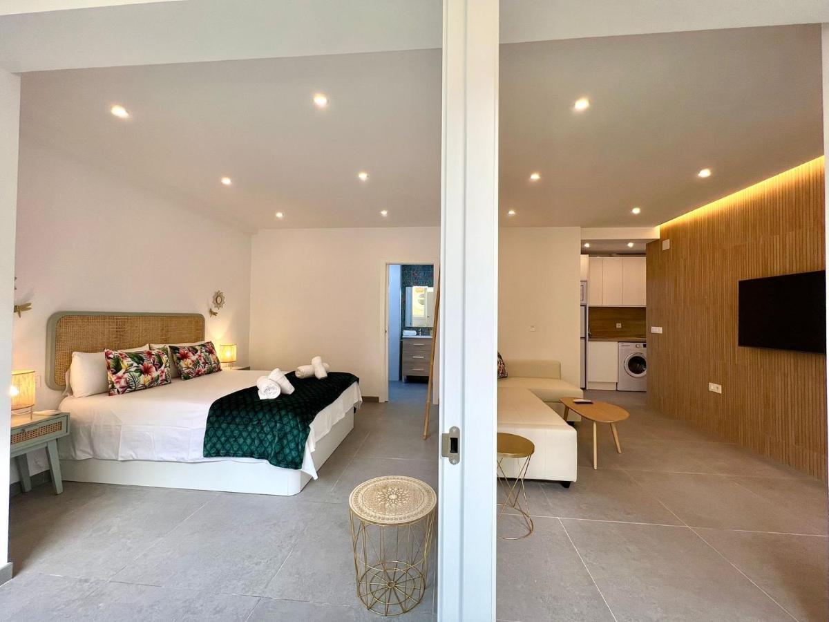 Malagueta Beach II & Private Terrace By Ele Apartments Malaga Bagian luar foto