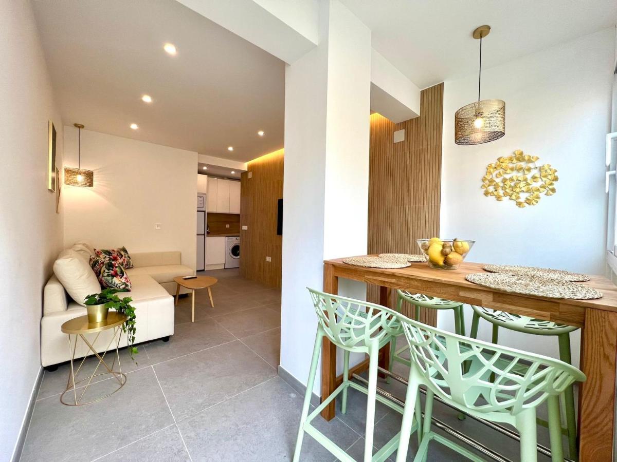 Malagueta Beach II & Private Terrace By Ele Apartments Malaga Bagian luar foto